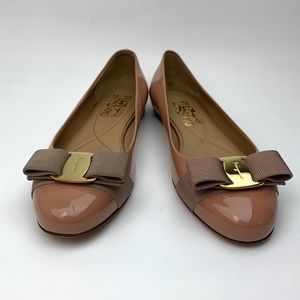 SALVATORE FERRAGAMO Varina Leather Flat sz 6